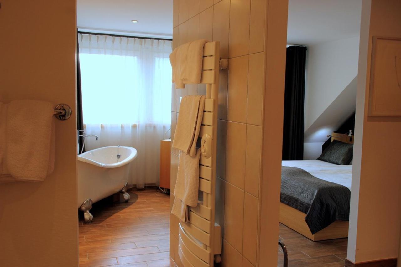 Art Hotel 케제르베르 외부 사진