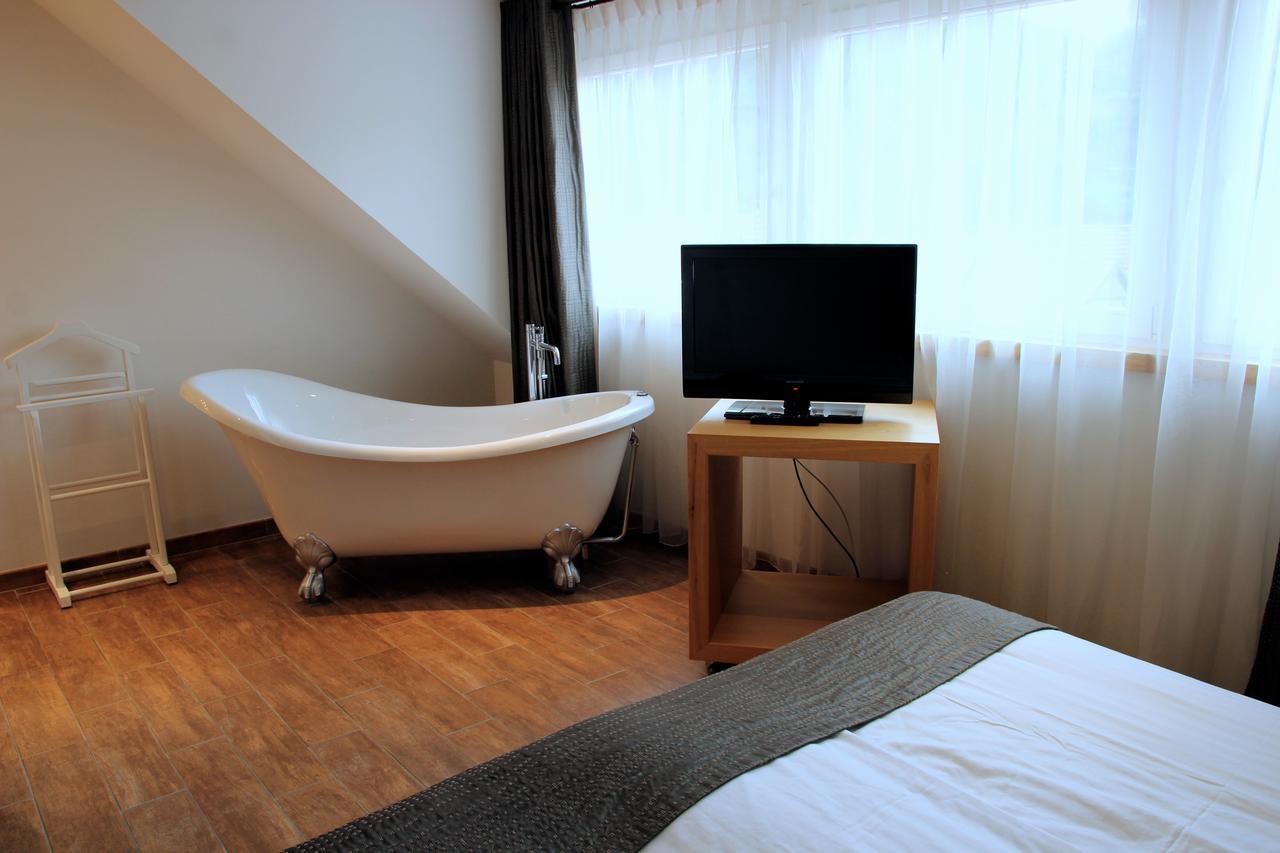 Art Hotel 케제르베르 외부 사진